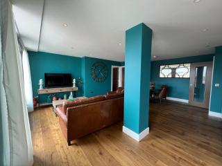 The Spitalfields Suite at Ryedale House - 6