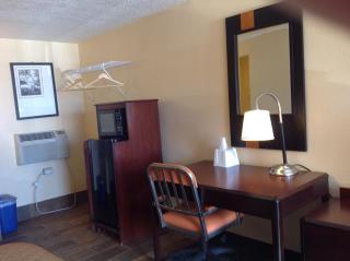 DIAMOND INN & SUITES - Richmond - 4