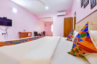 FabHotel Morjim Paradise - 3