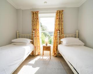 Sanctuary Cottage - 9
