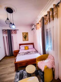 DOM city Chambre meublée Pink - Douala - 4