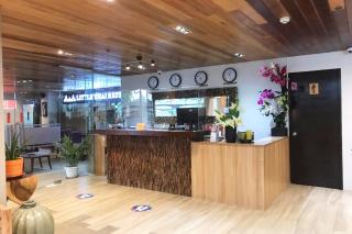 Tom's Cabin Hotel - 3