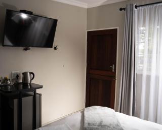 Patterson B&B - Newcastle - 3