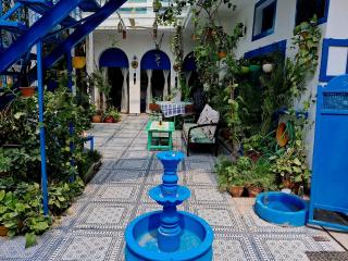 The Coral House Homestay by the Taj - Agra - 1