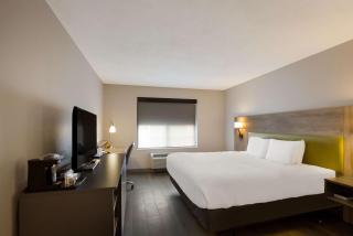 Country Inn & Suites by Radisson, Marion, IL - 4