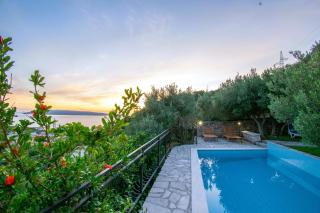 Villa Sara with pool, whirlpool and sea view - 9