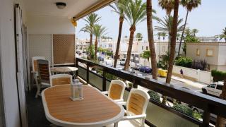 Apartamento en complejo residencial con piscina - 3