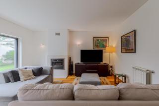 Cosy Village Home - Parede - 8