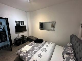 Bungalow Homestay Double Bedroom in London - 5
