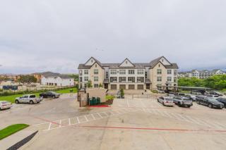 Blueground Lost Plains parking gym pool wd ATX-261 - 8