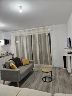 Studio cosy situé à Bois Colombes - Bois-Colombes - 1
