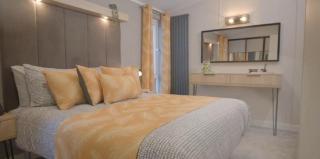 Beautiful Lodge With Full Decking Nearby Hunstanton Beach, Sleeps 6 Ref 23182K - 3
