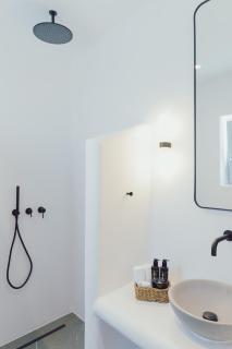 Mr & Mrs White Paros Suites & More - 2