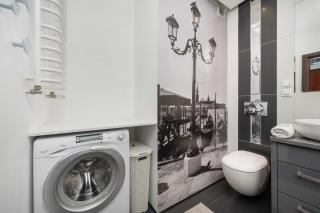 Rodzinne Studio z Parkingiem Sky Tower Centrum by Noclegi Renters - Wrocław - 6