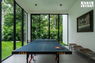 StayVista at M Villa with Breakfast Included - Bangalore - 7