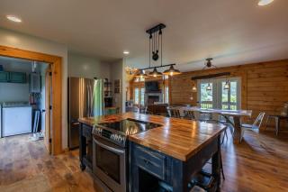 Mountain Range Retreat - Vilas - 2