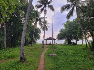 Kailasam Home Stay - Munroe Island - 3