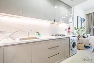 Delightful 1BR Apartment in Azizi Riviera 22, Al Merkadh by Deluxe Holiday Homes - 7