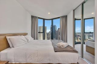 3BR 2BA Chic Apt with Parking NOT ACTIVE - 2