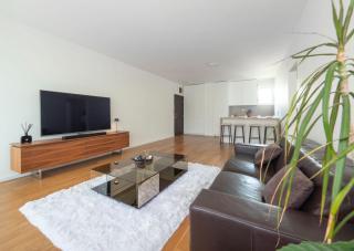 Classy Two-Bedroom Apartment - 6