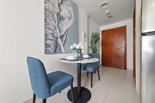 StoneTree - Newly Furnished - Near Metro - 4