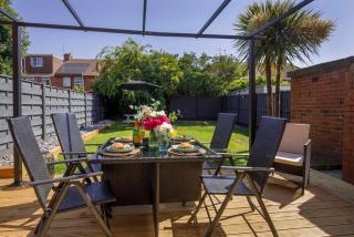 The Dodsworth modern 4 bedroom house, sleeps 8 - 7