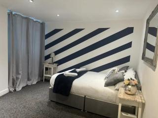 Liverpool city central 2 bedroom apartment - 7