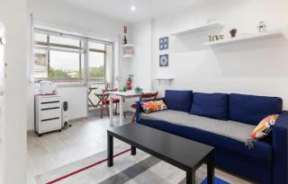 Beautiful 1 Bedroom Apartment near Benfica - Lisbona - 0