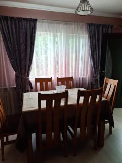 Sunnyside Apartment - 3