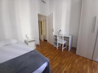 Cavour 46 First - Florenz - 3