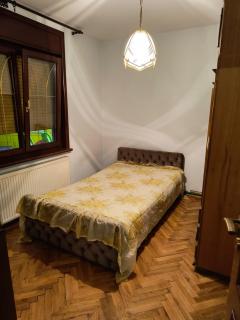 Apartman Popovic - Sremska Kamenica - 1