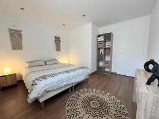 Maison de village rénovée et équipée - - 2