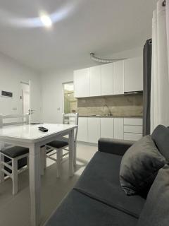 Tafi Appart Hotel & Art Space - Shëngjin - 1