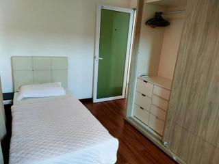 Tanjung bungah double story house for 18 people - Tanjung Bungah - 4