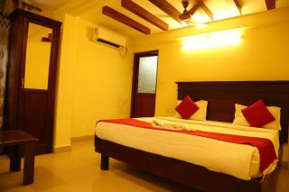 Malabar Plaza DH - Cochin - 8