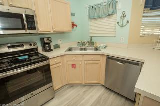 Sandpiper Cove 9230- by Holiday Isle Properties - Destin - 3