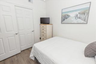Sterling Shores 1016- by Holiday Isle Properties - Destin - 3