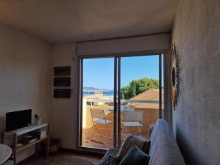 Studio cœur de ville, proche des plages, vue mer - Bandol - 4