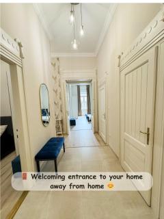 Luxury Parisian Designed 3-Bedroom Gem in Heart of Budapest - 1