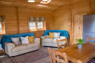 The Log Cabin Sussex - Uckfield - 2