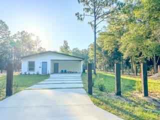 The Breezy Cabin at Rainbow Springs - 6