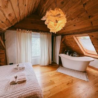 Wiejski Apartament Sosna i Wilk - agroturystyka - Szczecinowo - 0