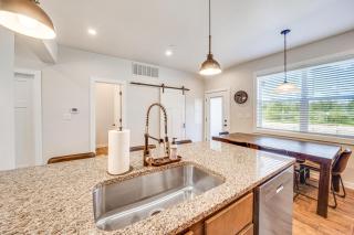 Private Hot Tub Newly Built Fraser Townhome - 1