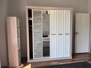 Luxury studio with garden - 2