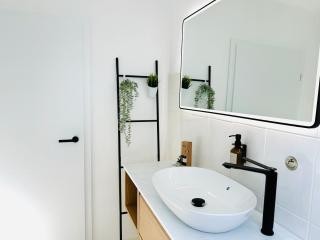 NEU - Frisch renoviertes Ferienapartment "Waterkant" - Büsum - 8