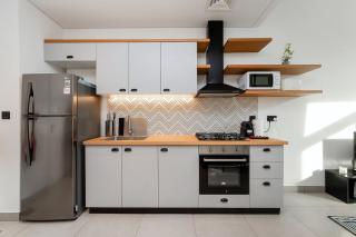 Stylish 1BR at Socio Tower 2 - Dubai - 6