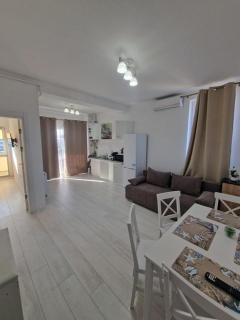 Apartament Luca - Năvodari - 1