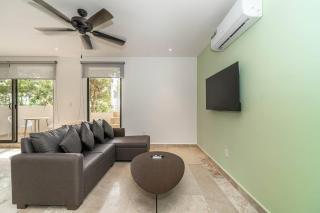 Lux Suite with Private Plunge Pool and Gym - 7