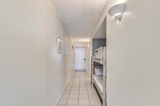 Pelican Beach 1811- by Holiday Isle Properties - Destin - 4