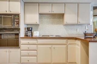 Walk to Lake Havasu Beaches Condo with Pool Access! - Lake Havasu City - 2